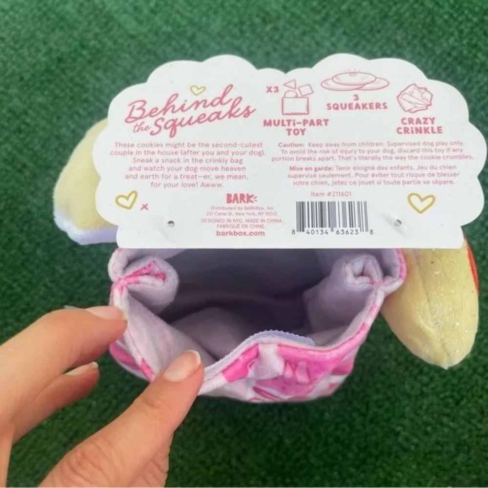 Bark Batch Made in Heaven Sweetie Pies Bakery Cookies Squeaky Toy Set NWT